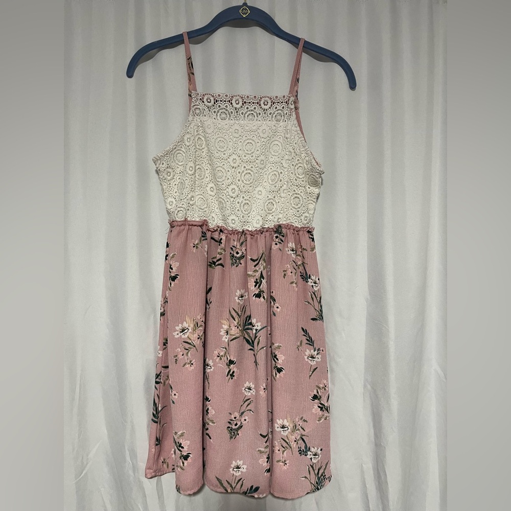 Xhilaration Pink and White Lace Dress